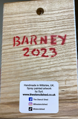 Barney Robin 2023 on Ash wood with barky top - 10 x 15cm