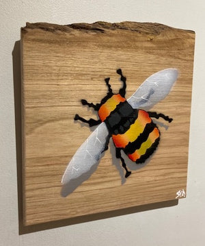 Bee XL on unique piece of Oak  - Spray painted stencil artwork  - Signed Limited Edition  - 26 x 28cm