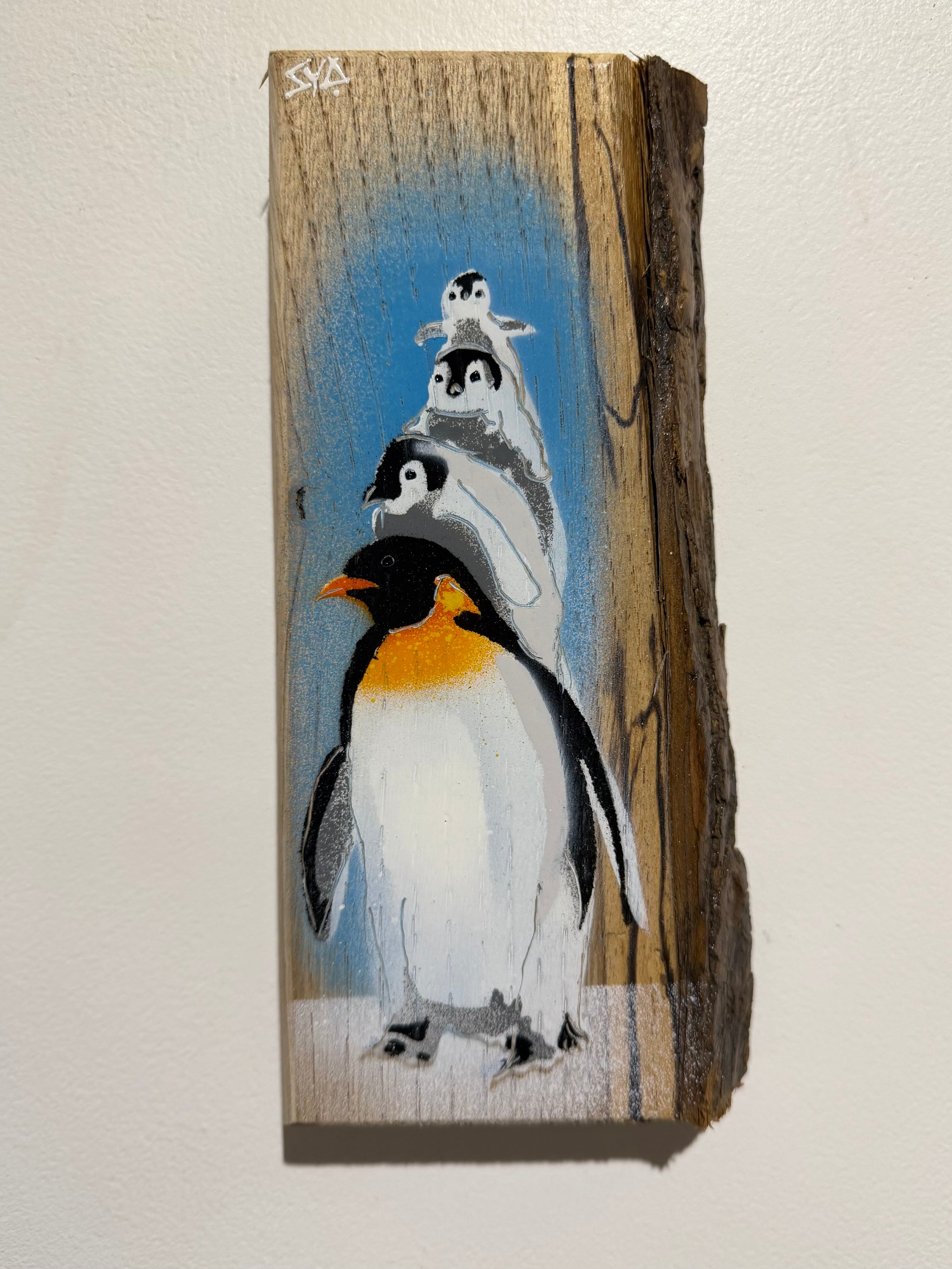 Penguin Pyramid 2026 - 21 x 10 cm ash wood - Number 2 in edition