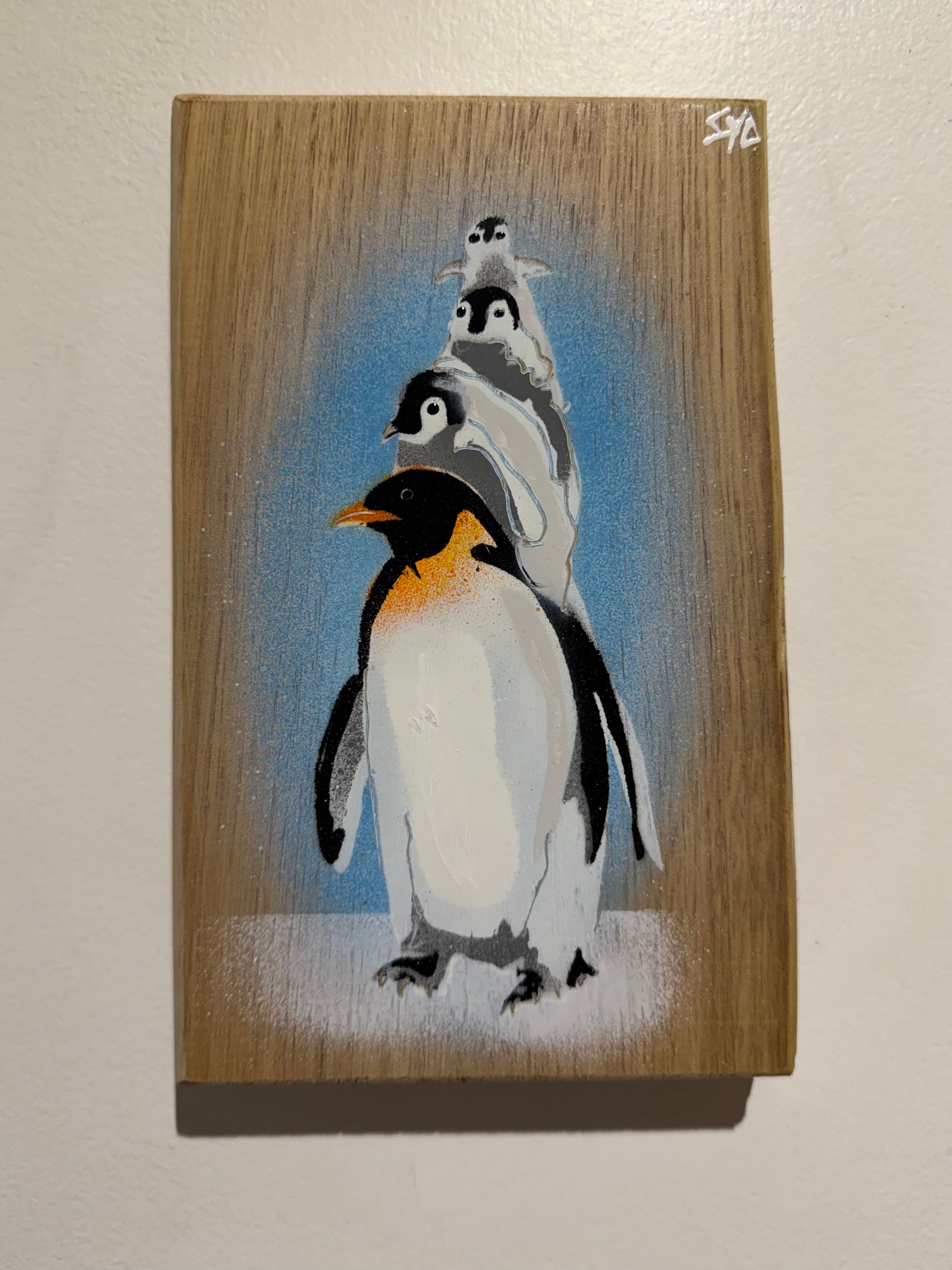 Penguin Pyramid 2026 - 19 x 12 cm oak wood - Number 5 in edition