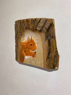 Log Art Squirrel on sustainably sourced Ash Wood from the UK - 22 x 19cm