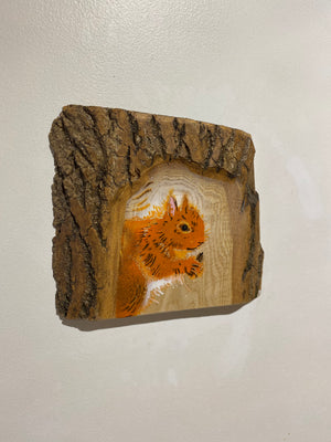 Log Art Squirrel on sustainably sourced Ash Wood from the UK - 22 x 19cm