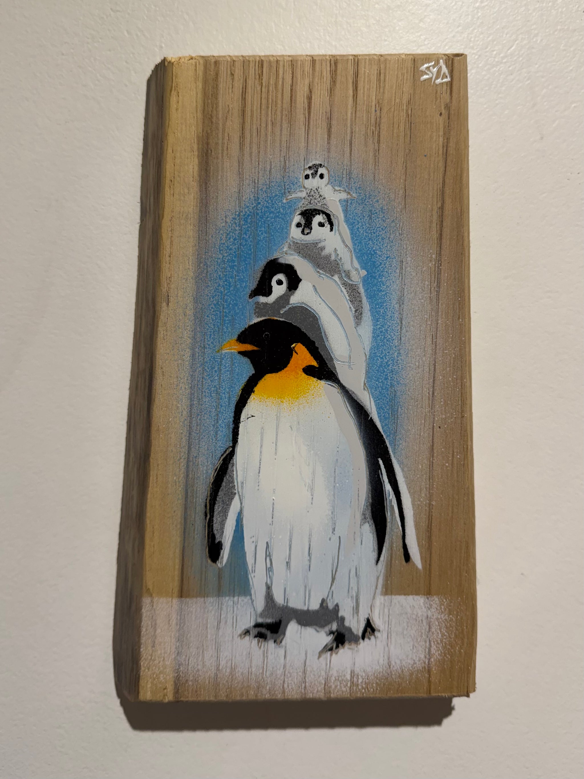 Penguin Pyramid 2026 - 21 x 12 cm ash wood - Number 3 in edition