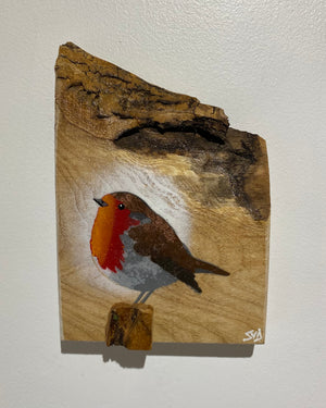 Robin 2025 on English Ash with beautiful bark top edge and 3D stump - 13 x 18cm - New for Mother's Day