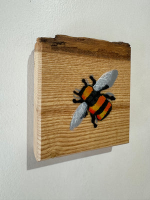 Bee - Handmade on sustainably sourced Ash wood 10 x 11cm with barky top edge