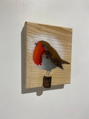 FREE Robin 2025 on English Ash with beautiful grain and 3D perch - 11 x 13cm approx.