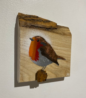 Robin 2025 on English Ash with beautiful rustic bark edge and 3D stump - 12 x 12cm - New for Mother's Day