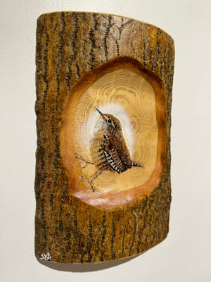 Log Art Wren 2025 - Ash Wood - 26 x 18cm