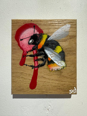 Bee 'Honey' red and pink drip - 11 x 12cm - Individual Spray painted artwork