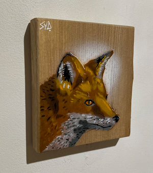 Fox 'Alert' on Elm wood - Size 14 x 16cm - New in 2024